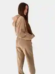 Бежевый спортивный костюм женский