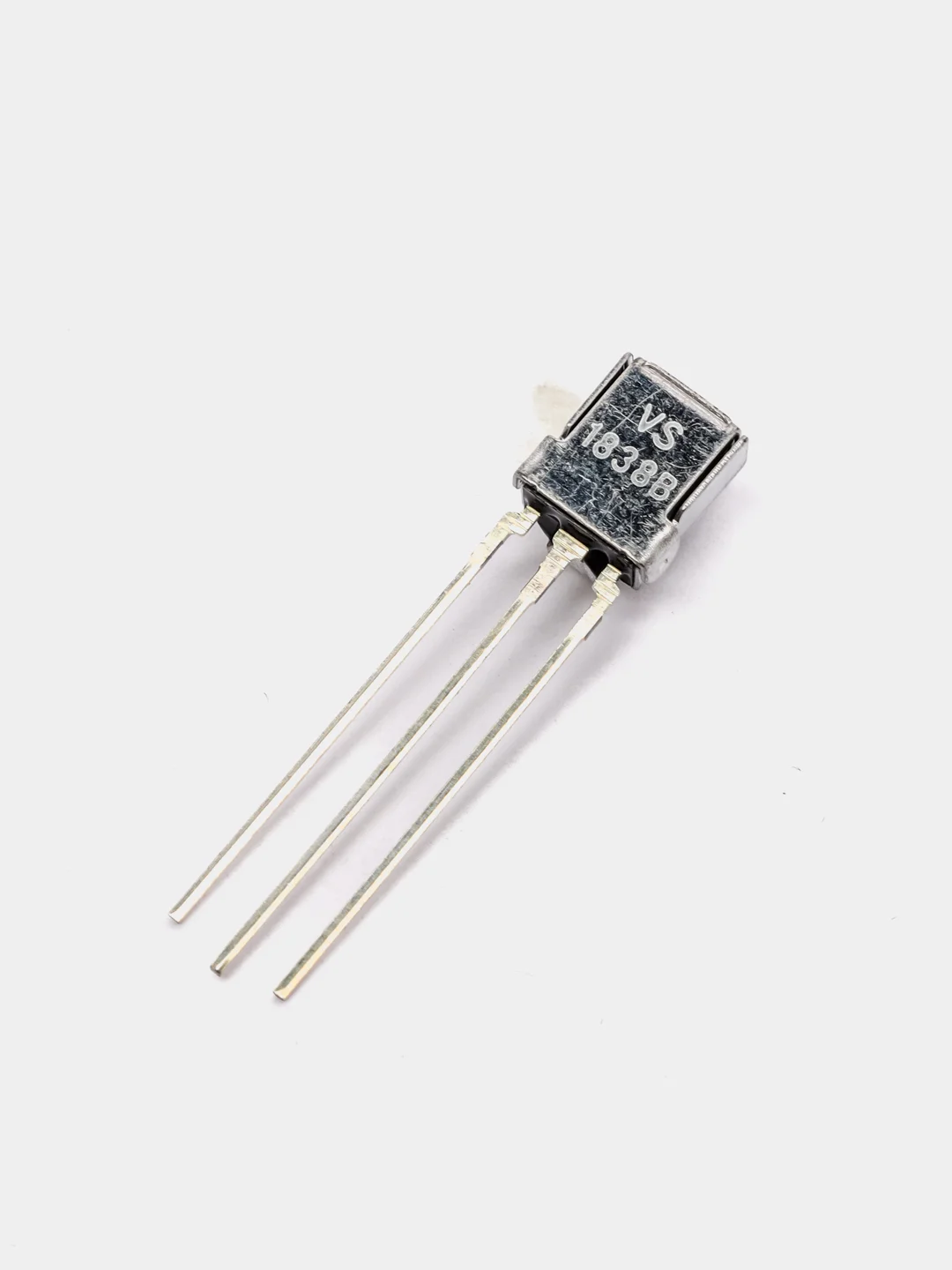 8 штук ИК-приемник VS1838B HX1838 IC1838T 7.4х6.2x5.3мм инфракрасный приемник