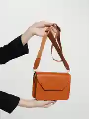 Коричневый сумка женская классическая