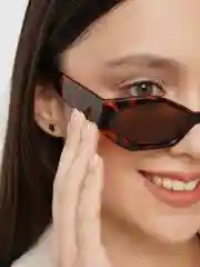 Солнцезащитные очки Love Republic женские