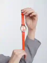 Красный женские кварцевые часы