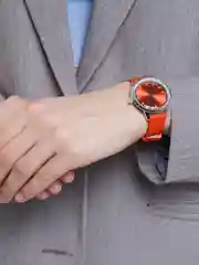 Красный женские кварцевые часы