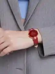Красный женские наручные часы, 5 видов