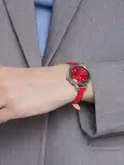 Красный часы кварцевые женские