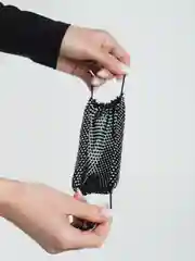 Черный многоразовая маска для лица со стразами