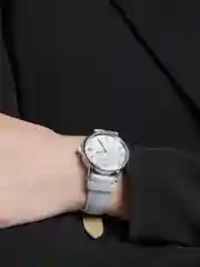 Серый женские кварцевые часы