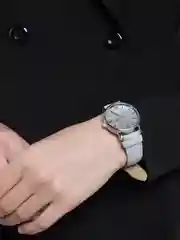 Серый женские кварцевые часы