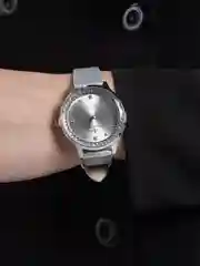 Серый женские кварцевые часы