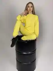 Желтый спортивные брюки, джоггеры