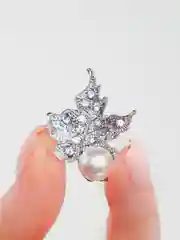 Серебряный брошь с жемчугом "Бабочка", "Бант", "Лист", "Стрекоза"