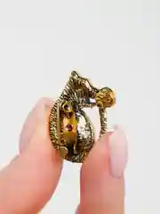 Желтый брошь "Тигр"