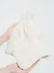 Женская шапка бини