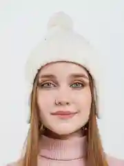 Женская шапка бини