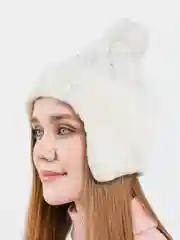Женская шапка бини