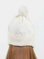 Женская шапка бини
