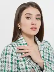 Золотой кольцо женское с гравировкой Amur, тонкое с сердечком