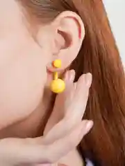Желтый серьги-пусеты