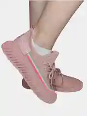 Женские кроссовки