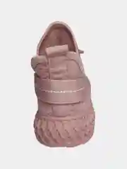 Женские кроссовки