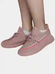 Женские кроссовки