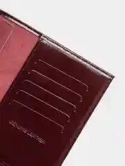 Бордовый обложка на паспорт с картхолдером из натуральной кожи