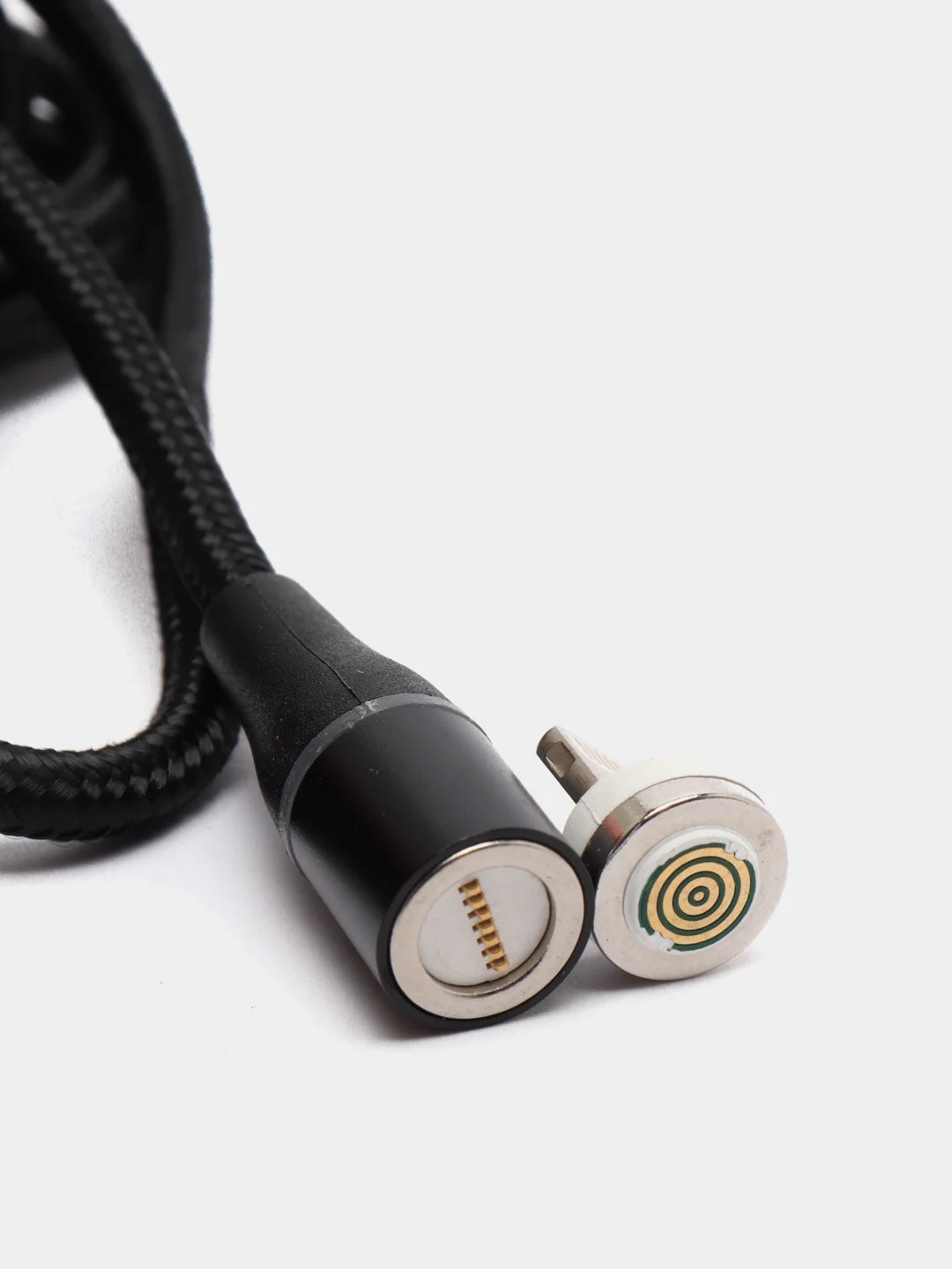 Черный магнитный кабель c разъемом-коннектором (Type-C, Micro-USB, Lightning)