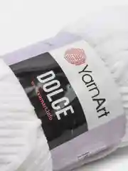 Белый плюшевая пряжа Yarnart Dolce (ЯрнАрт Дольче)