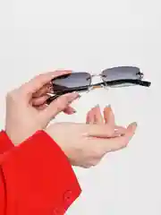 Угольный яркие солнцезащитные очки без оправы