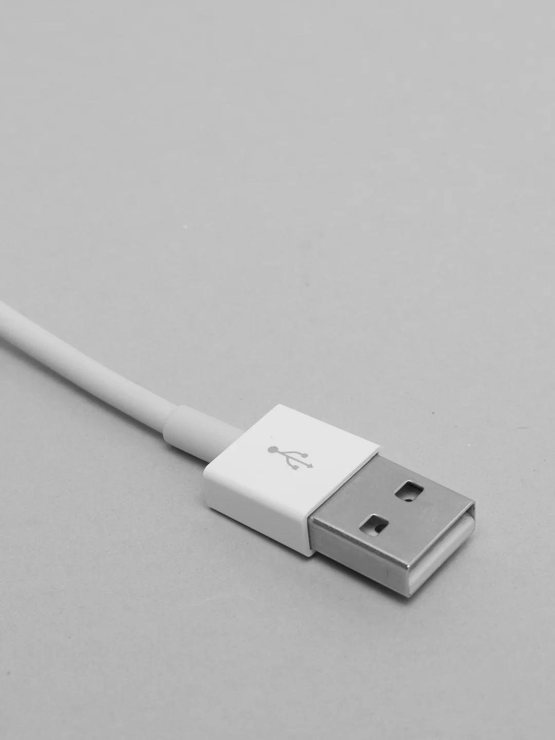Провод для айфона/ Кабель lightning для зарядки apple iPhone iPad с упаковкой (1 метр)