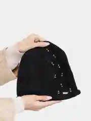 Черный вязаная шапка ВИШНЯ