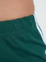 Зеленый спортивные шорты, женские