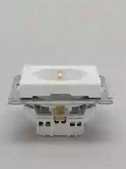 Розетка Schneider Electric AtlasDesign с заземлением, белый, 16А, механизм, ATN000143