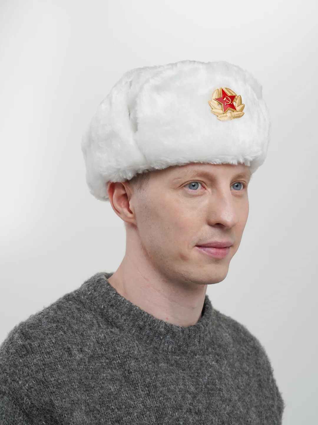 Белый шапки Ушанки/ Будёновка/ Солдатская/ Ушанка (Разные цвета) с кокардой, СССР, РФ