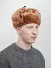 Карамельный шапки Ушанки/ Будёновка/ Солдатская/ Ушанка (Разные цвета) с кокардой, СССР, РФ
