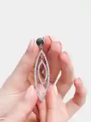 Серый металлик серьги со сверкающими стразами, длинные