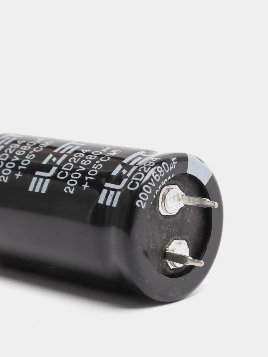 680мкФ 200в Конденсатор электролитический 680UF 200V 105C 25х50мм ELZET