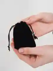 Женские серьги гвоздики
