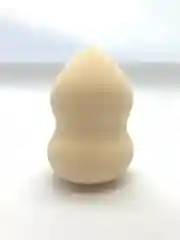 Бежевый спонж в форме тыквы