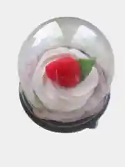 Белый сувенирное мыло ручной работы "Пирожное воздушное"