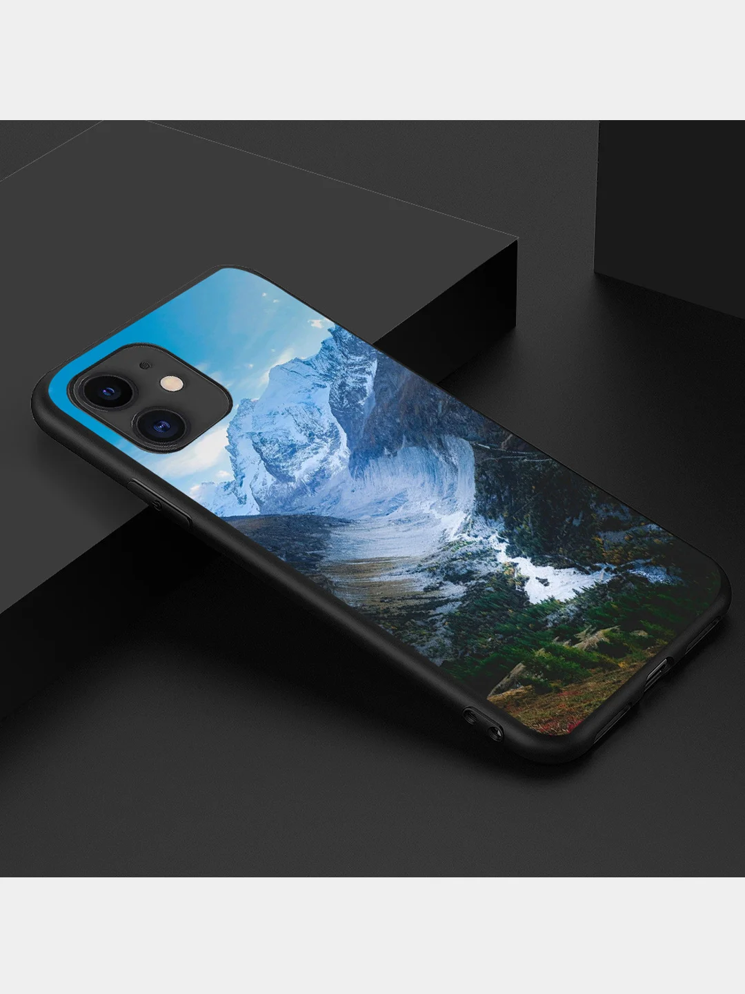 Небесно-голубой чехол для iPhone 11