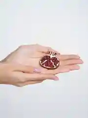Деревянная брошь "Гранат"