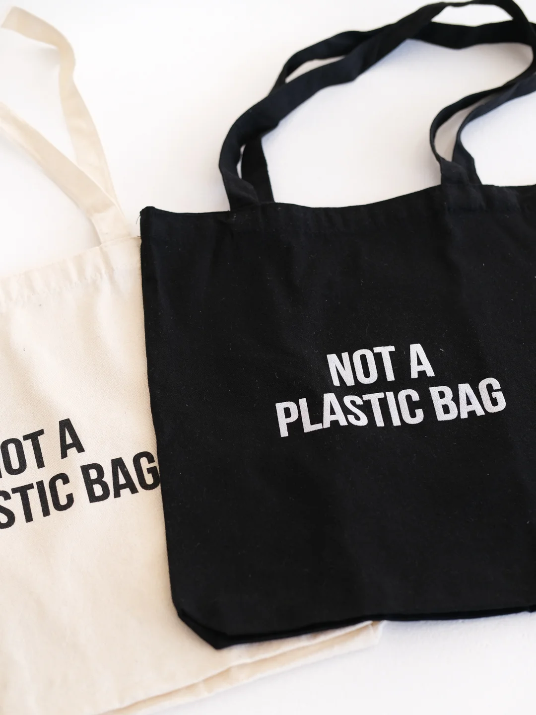 Эко сумка-шоппер, хлопковая, черная, с принтом "Not a plasticbag", 100% хлопок, унисекс