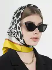 Золотой женский платок