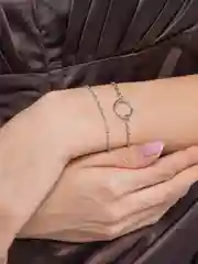 Серый женские Браслеты под серебро