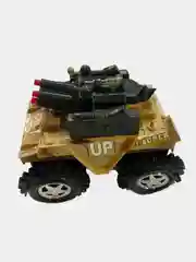 Военный транспорт, военная машина, бронетранспортер