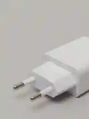 Белый зарядно
