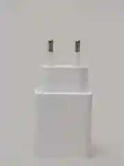 Белый зарядно