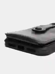 Черный чехол кожаный с карманом под пластиковые карты для Aplle  iPhone 11