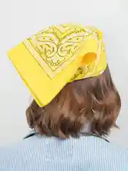 Желтый бандана на голову