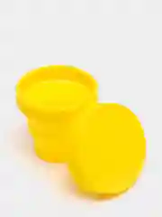 Желтый стакан силиконовый складной